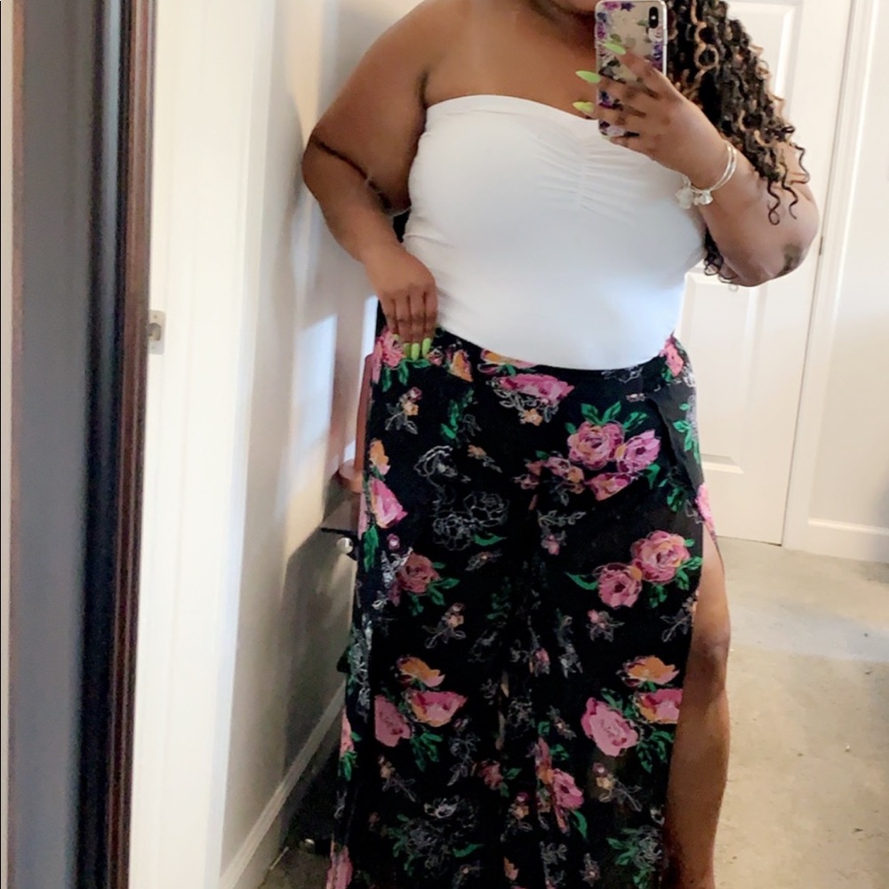 Torrid Floral pants/ hidden shorts